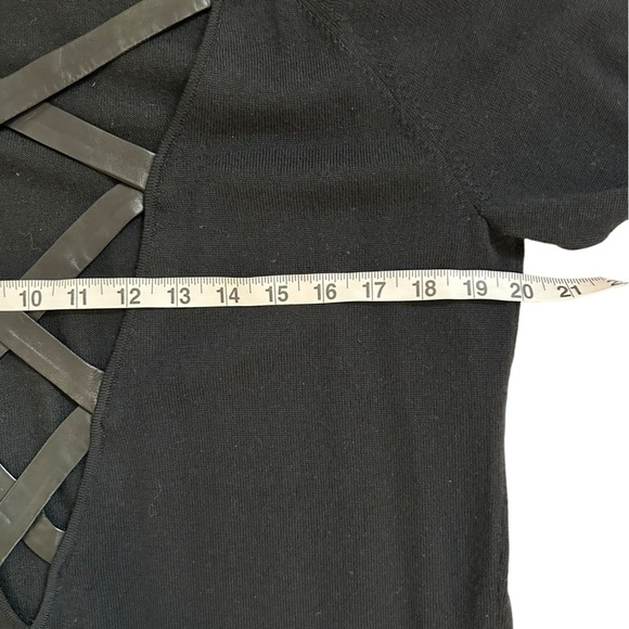 Skaist Taylor Black Wool Sweater Dress Plunge Back Leather Trim Size Large - Picture 10 of 12
